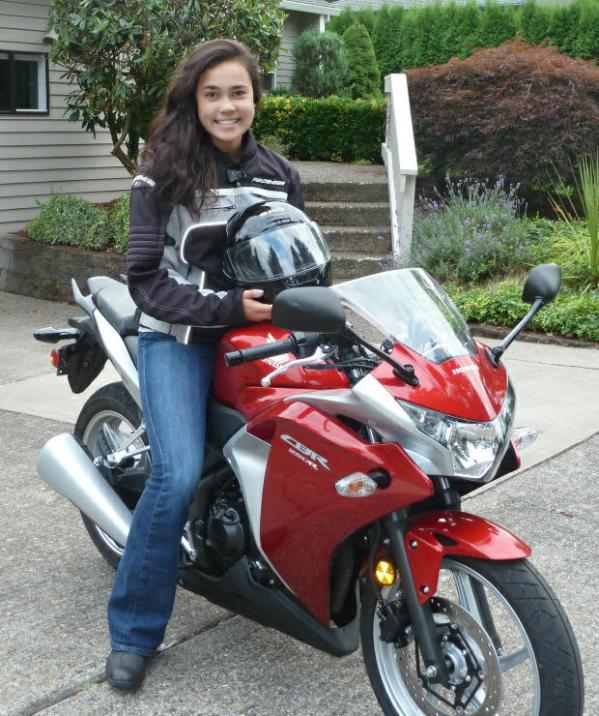 Honda biker girls 002
