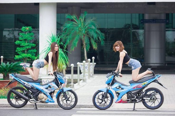 Suzuki raider 150 biker girls 1506149